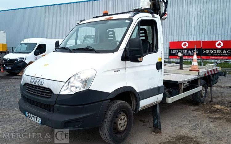 MULTITEL DAILY AVEC NACELLE MULTITEL 160ALU 16M  DB-618-YT