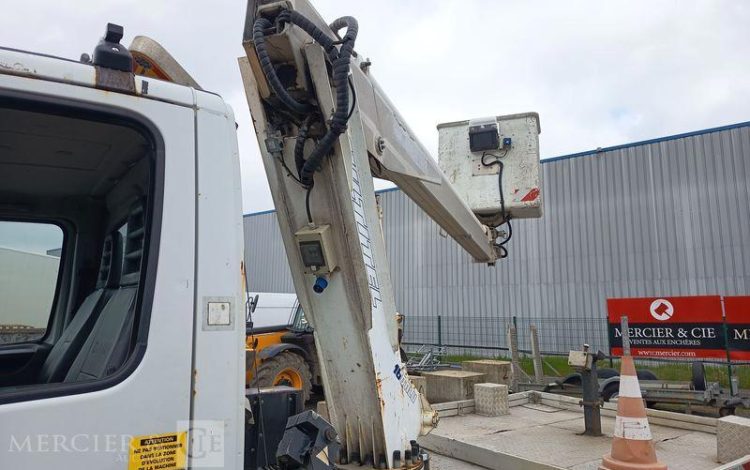 MULTITEL DAILY AVEC NACELLE MULTITEL 160ALU 16M  DB-618-YT