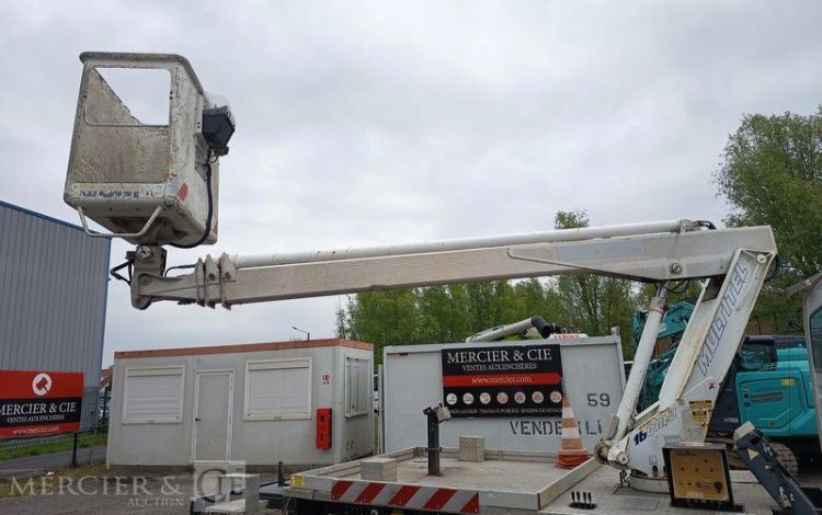 MULTITEL DAILY AVEC NACELLE MULTITEL 160ALU 16M  DB-618-YT