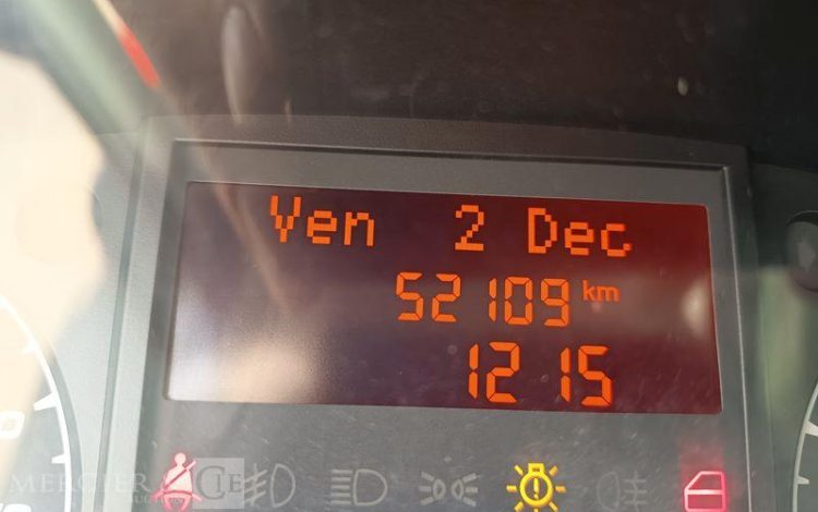 IVECO DAILY 35S11 AVEC NACELLE GSR 179T 18M – DIESEL – 2852 HEURES – ANNEE 2013 ROUGE DB-683-LQ