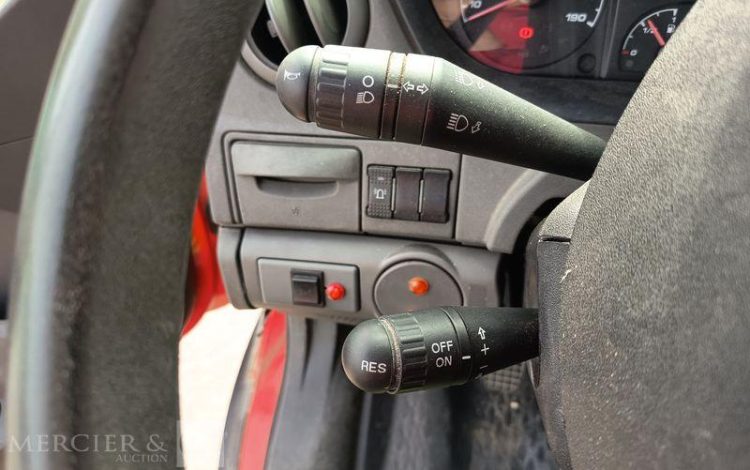 IVECO DAILY 35S11 AVEC NACELLE GSR 179T 18M – DIESEL – 2852 HEURES – ANNEE 2013 ROUGE DB-683-LQ