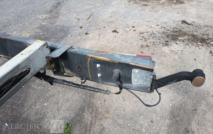 IVECO DAILY 35S11 AVEC NACELLE GSR 179T 18M – DIESEL – 2852 HEURES – ANNEE 2013 ROUGE DB-683-LQ