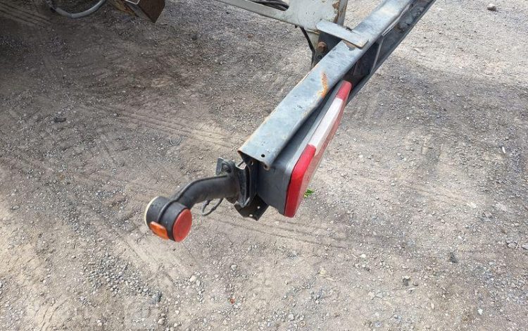 IVECO DAILY 35S11 AVEC NACELLE GSR 179T 18M – DIESEL – 2852 HEURES – ANNEE 2013 ROUGE DB-683-LQ