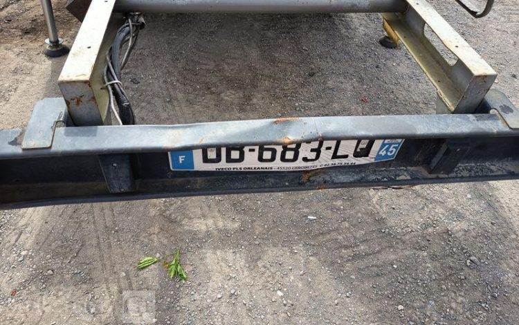 IVECO DAILY 35S11 AVEC NACELLE GSR 179T 18M – DIESEL – 2852 HEURES – ANNEE 2013 ROUGE DB-683-LQ