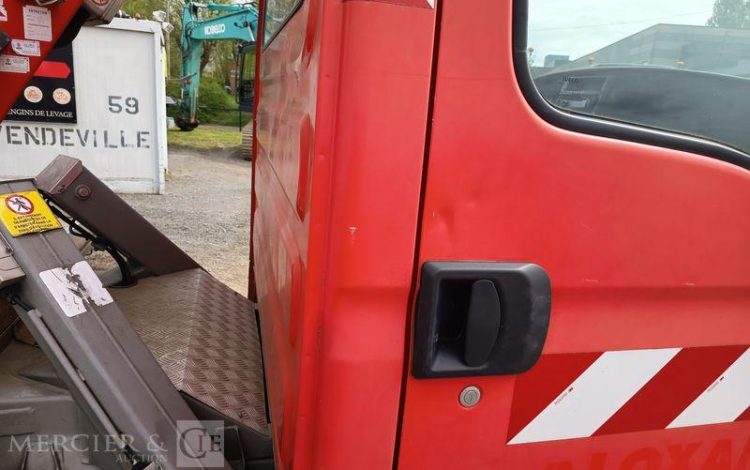 IVECO DAILY 35S11 AVEC NACELLE GSR 179T 18M – DIESEL – 2852 HEURES – ANNEE 2013 ROUGE DB-683-LQ