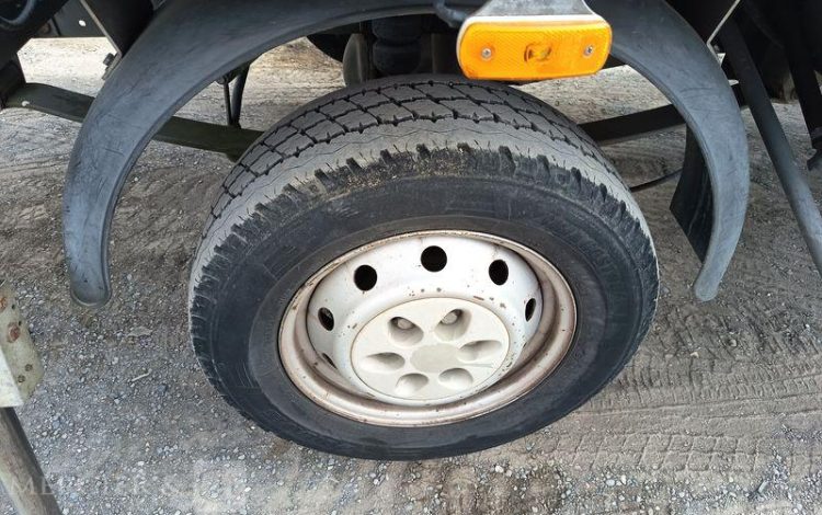 IVECO DAILY 35S11 AVEC NACELLE GSR 179T 18M – DIESEL – 2852 HEURES – ANNEE 2013 ROUGE DB-683-LQ