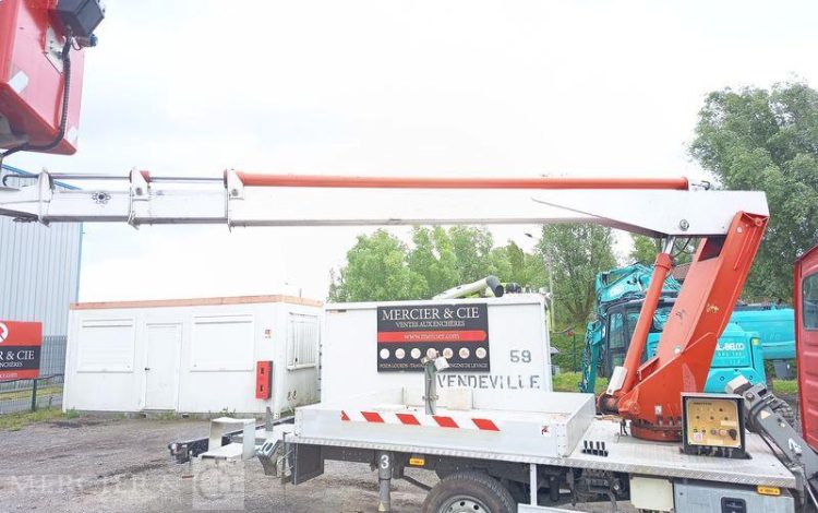 IVECO IS35 AVEC NACELLE  MULTITEL MT202DS 16M  DD-556-AF