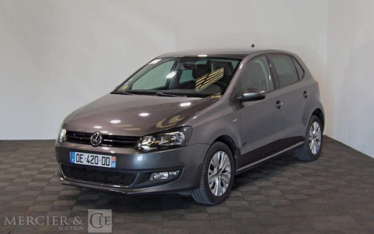 VOLKSWAGEN POLO 1.6 TDI 90 BLUEMOTION LIFE GRIS DE-420-DD