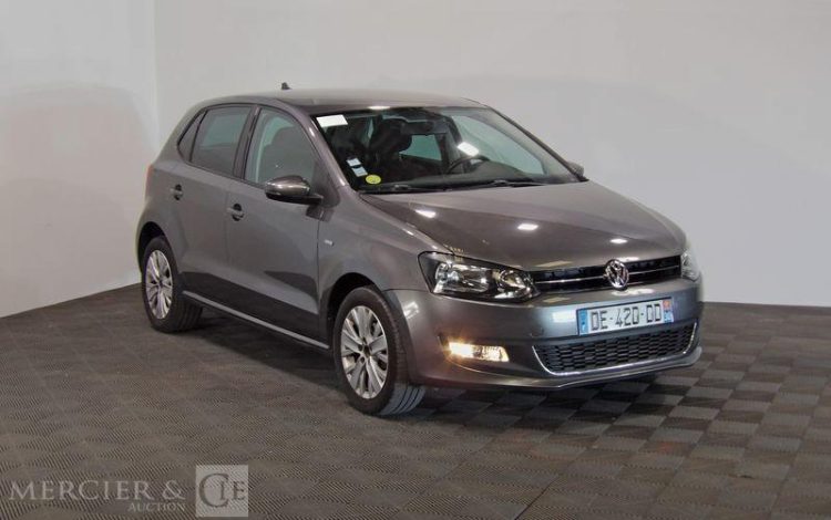 VOLKSWAGEN POLO 1.6 TDI 90 BLUEMOTION LIFE GRIS DE-420-DD
