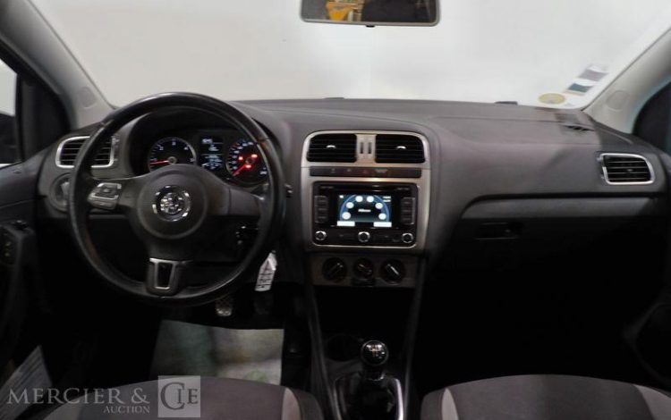 VOLKSWAGEN POLO 1.6 TDI 90 BLUEMOTION LIFE GRIS DE-420-DD