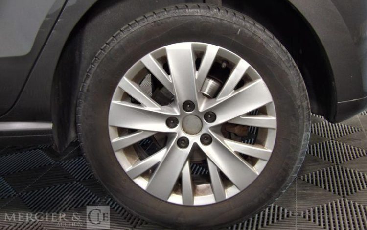 VOLKSWAGEN POLO 1.6 TDI 90 BLUEMOTION LIFE GRIS DE-420-DD