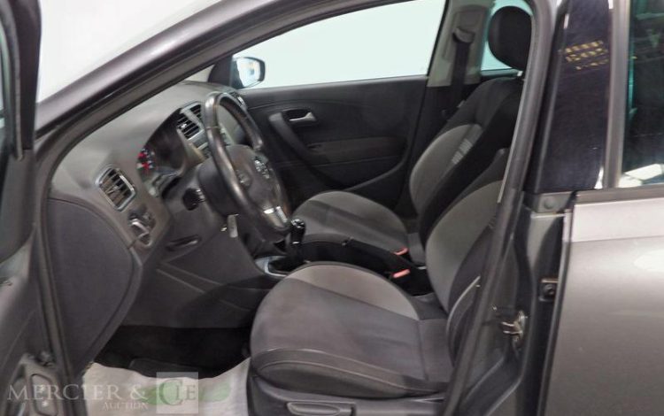 VOLKSWAGEN POLO 1.6 TDI 90 BLUEMOTION LIFE GRIS DE-420-DD