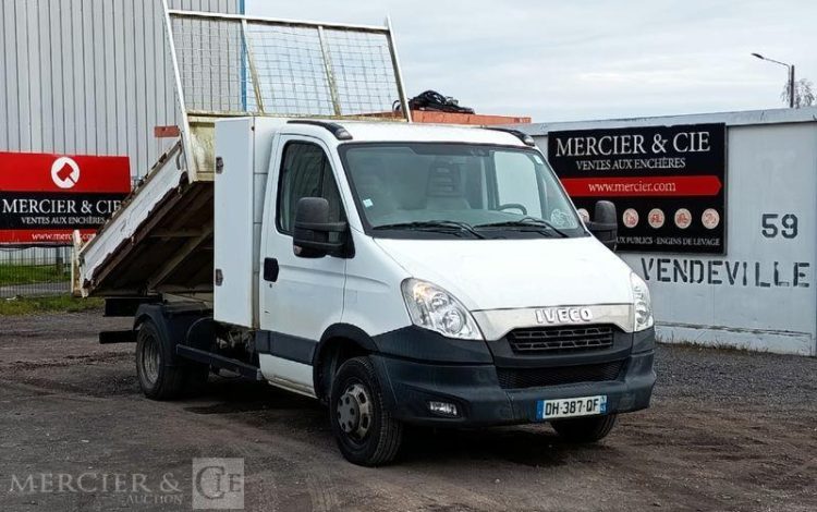 IVECO 35C15.6 BENNE SIMPLE CABINE COFFRE  DH-387-QF