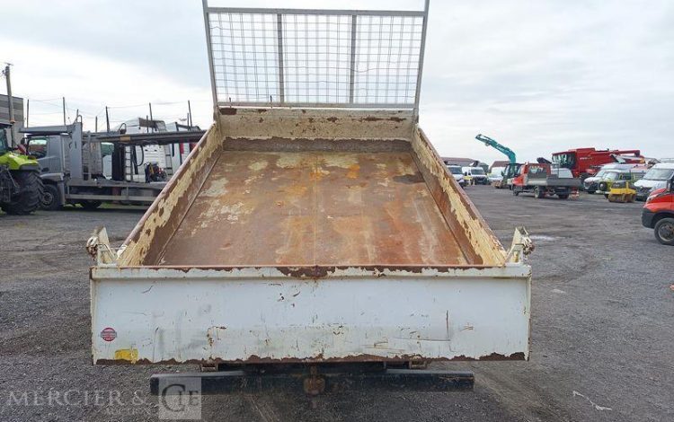 IVECO 35C15.6 BENNE SIMPLE CABINE COFFRE  DH-387-QF