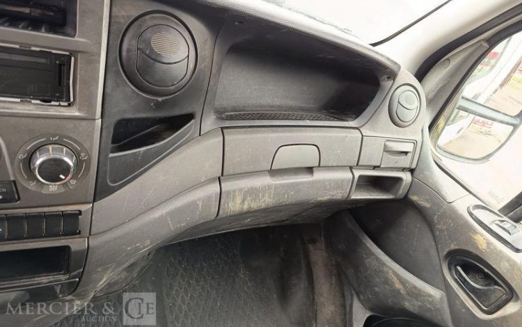 IVECO 35C15.6 BENNE SIMPLE CABINE COFFRE  DH-387-QF