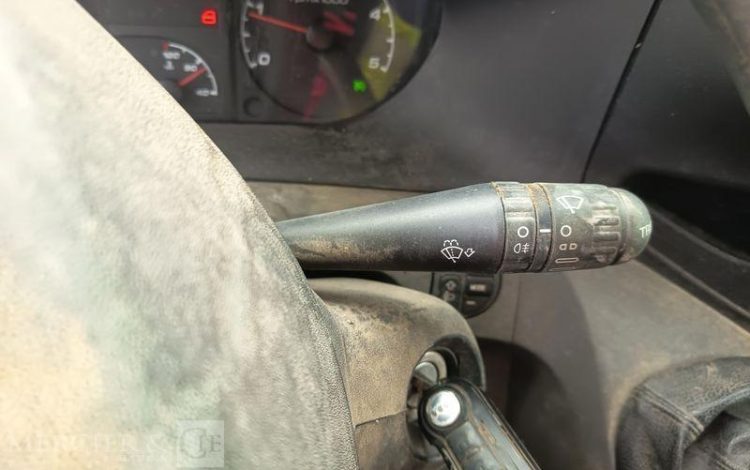 IVECO 35C15.6 BENNE SIMPLE CABINE COFFRE  DH-387-QF