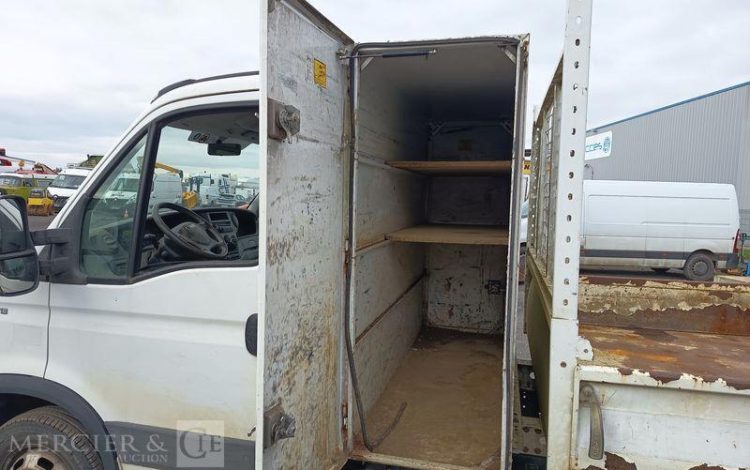 IVECO 35C15.6 BENNE SIMPLE CABINE COFFRE  DH-387-QF