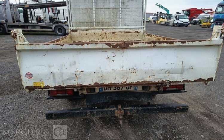 IVECO 35C15.6 BENNE SIMPLE CABINE COFFRE  DH-387-QF