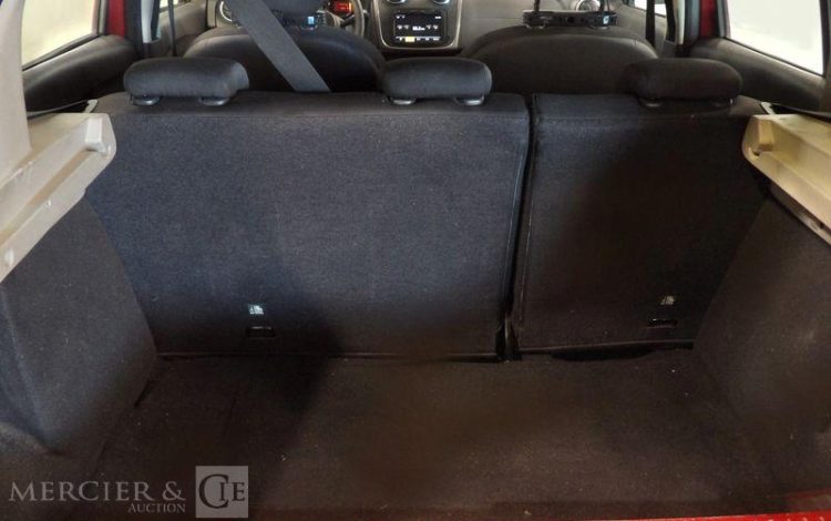 DACIA SANDERO STEPWAY 1.5 DCI 90CH PRESTIGE ROUGE DH-909-VY