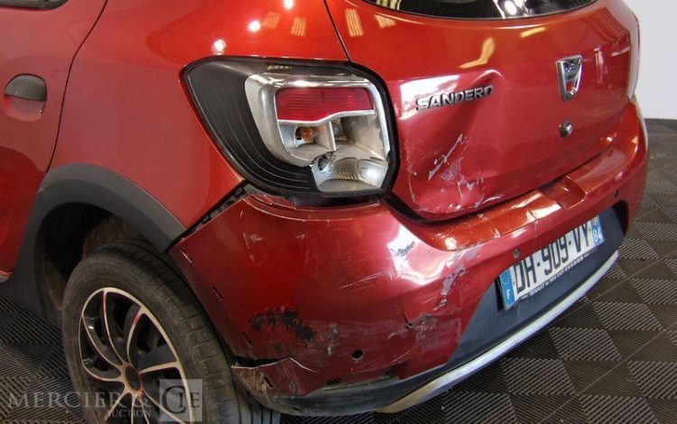DACIA SANDERO STEPWAY 1.5 DCI 90CH PRESTIGE ROUGE DH-909-VY