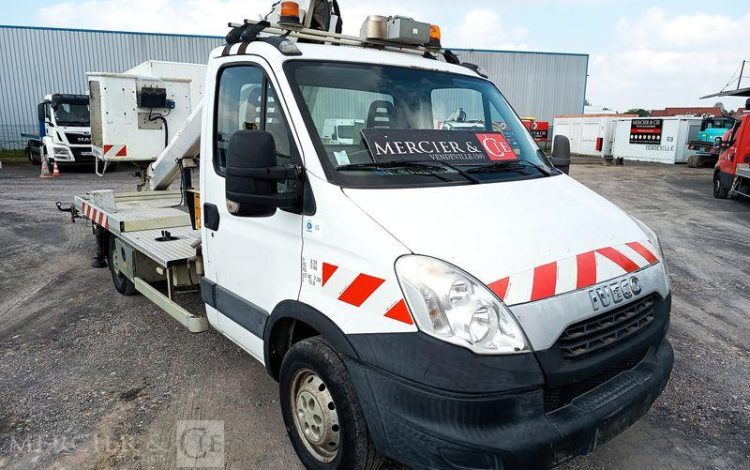 MULTITEL DAILY AVEC NACELLE MULTITEL 160ALU 16M  DK-084-KY