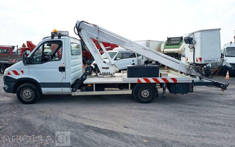 MULTITEL DAILY AVEC NACELLE MULTITEL 160ALU 16M  DK-084-KY