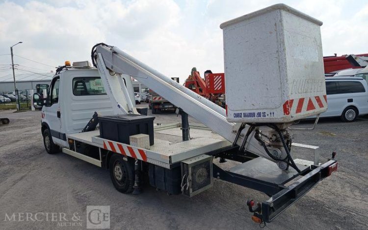 MULTITEL DAILY AVEC NACELLE MULTITEL 160ALU 16M  DK-084-KY