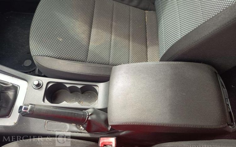 SKODA OCTAVIA COMBI  DK-482-QL