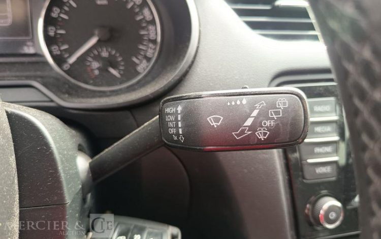 SKODA OCTAVIA COMBI  DK-482-QL