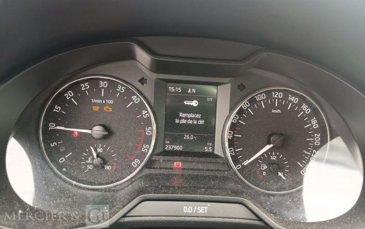 SKODA OCTAVIA COMBI  DK-482-QL