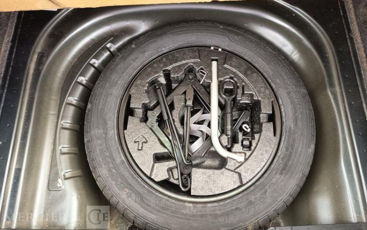 SKODA OCTAVIA COMBI  DK-482-QL