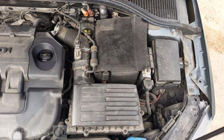 SKODA OCTAVIA COMBI  DK-482-QL