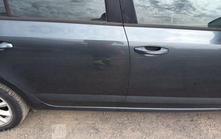 SKODA OCTAVIA COMBI  DK-482-QL