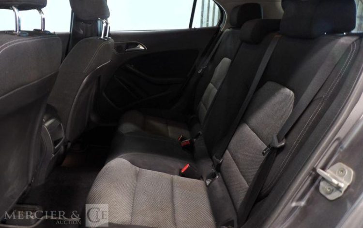 MERCEDES GLA 1.5 180 CDI 110CH INTUITION GRIS DT-355-PJ