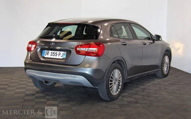 MERCEDES GLA 1.5 180 CDI 110CH INTUITION GRIS DT-355-PJ