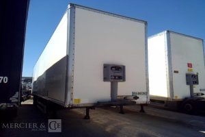 FRUEHAUF SEMI REMORQUE HAYON 3 ESSIEUX PTAC 38T  EA-490-ZR