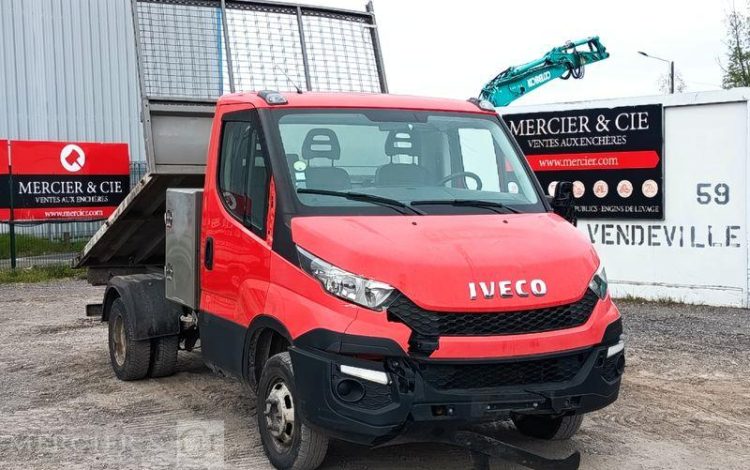 IVECO 35C13 BENNE SIMPLE CABINE COFFRE  EB-046-HV