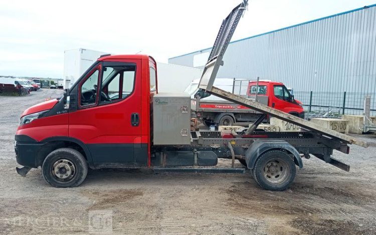 IVECO 35C13 BENNE SIMPLE CABINE COFFRE  EB-046-HV