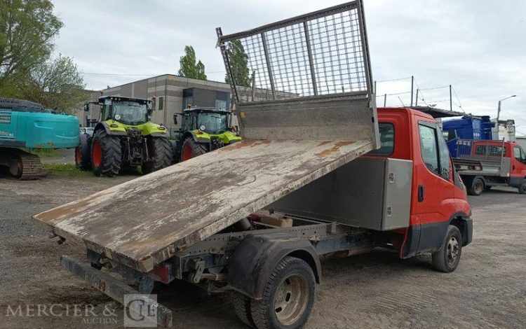 IVECO 35C13 BENNE SIMPLE CABINE COFFRE  EB-046-HV