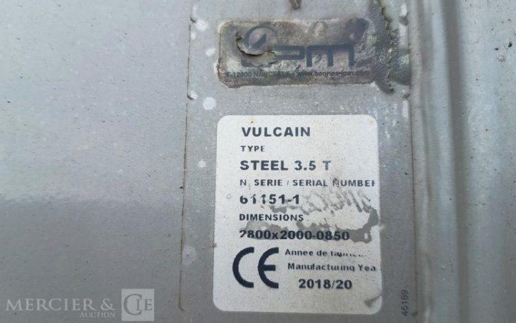 IVECO 35C13 BENNE SIMPLE CABINE COFFRE  EB-046-HV