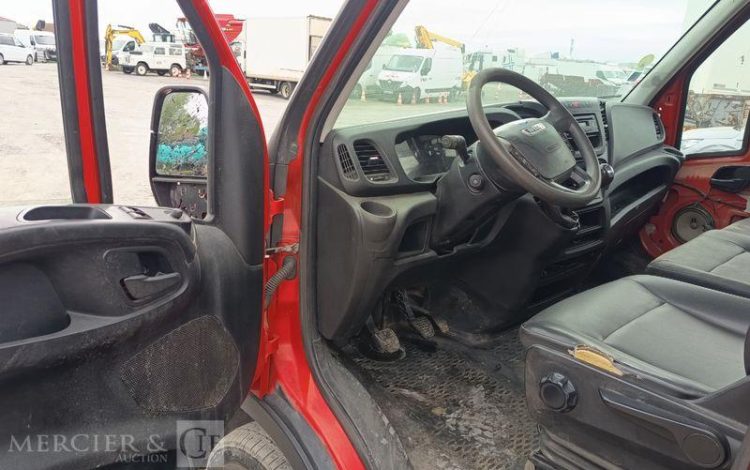 IVECO 35C13 BENNE SIMPLE CABINE COFFRE  EB-046-HV