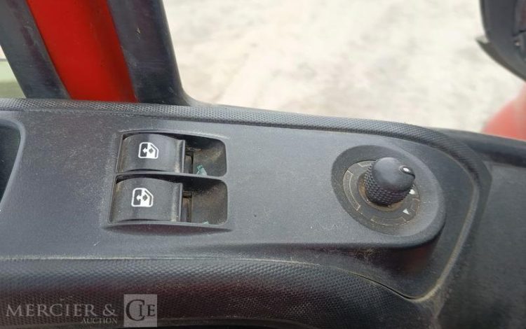 IVECO 35C13 BENNE SIMPLE CABINE COFFRE  EB-046-HV