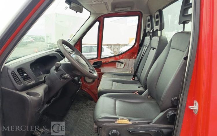 IVECO 35C13 BENNE SIMPLE CABINE COFFRE  EB-046-HV