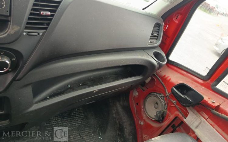 IVECO 35C13 BENNE SIMPLE CABINE COFFRE  EB-046-HV