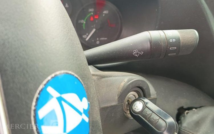 IVECO 35C13 BENNE SIMPLE CABINE COFFRE  EB-046-HV