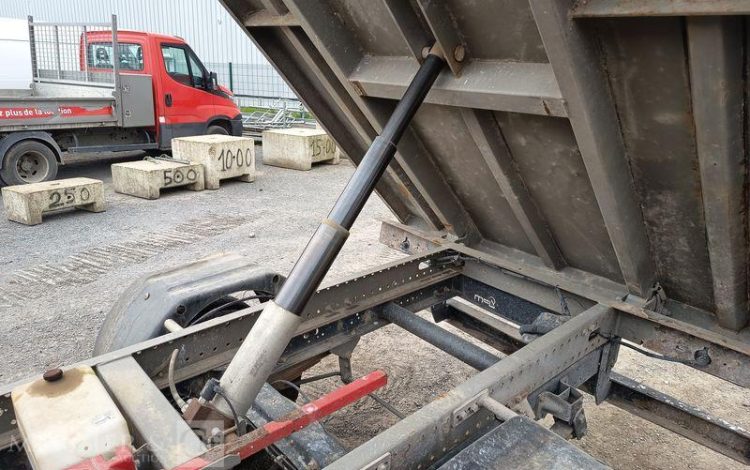 IVECO 35C13 BENNE SIMPLE CABINE COFFRE  EB-046-HV