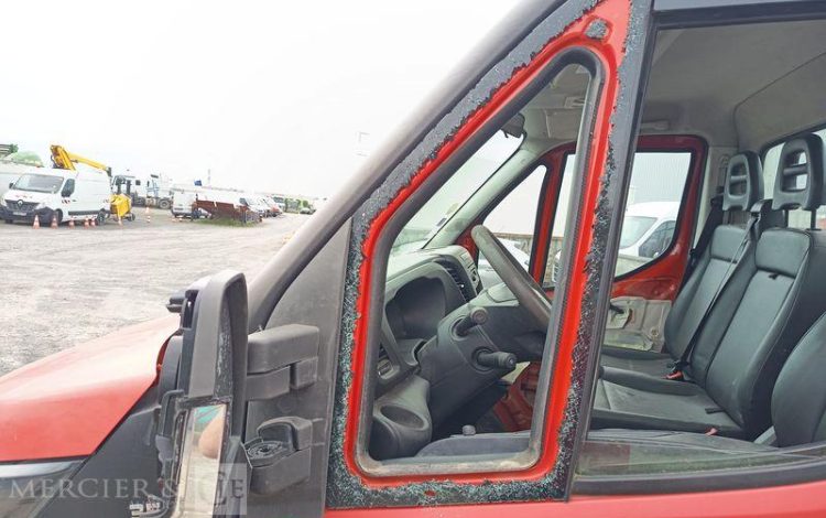 IVECO 35C13 BENNE SIMPLE CABINE COFFRE  EB-046-HV