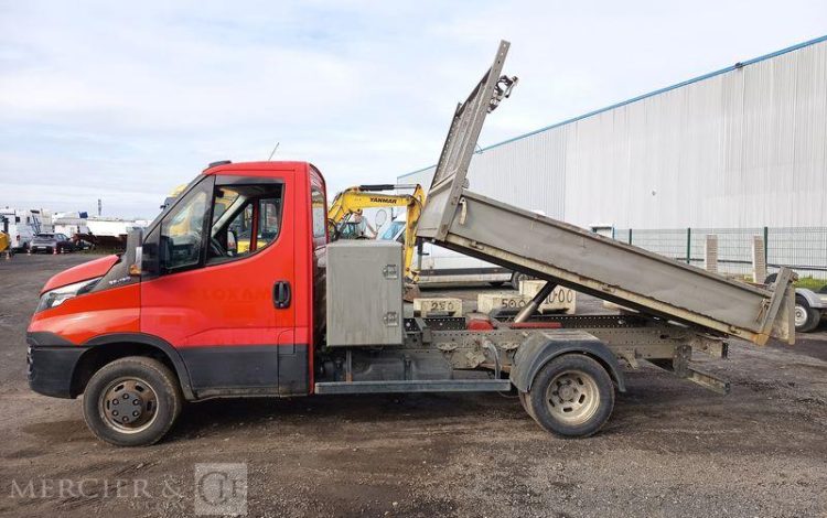 IVECO 35C13 BENNE SIMPLE CABINE COFFRE  EB-218-GW