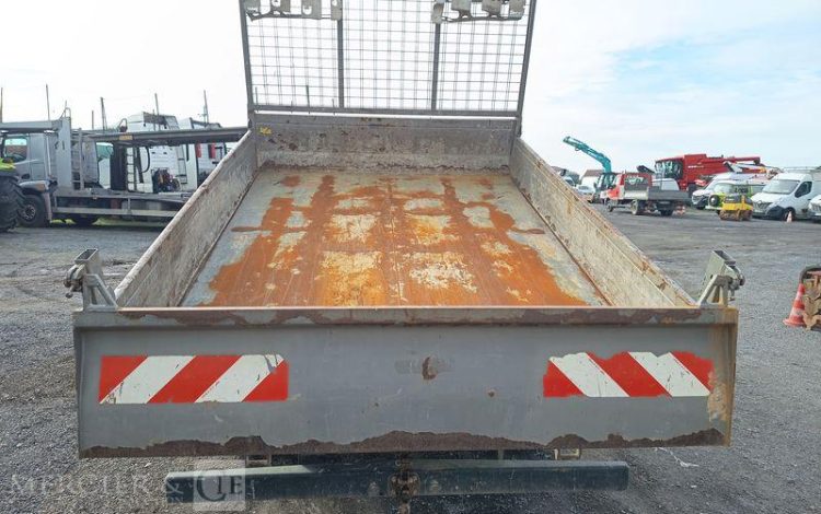 IVECO 35C13 BENNE SIMPLE CABINE COFFRE  EB-218-GW