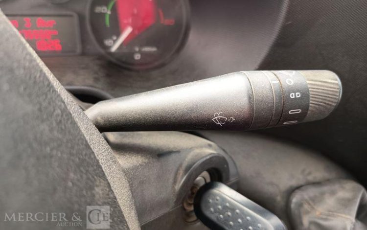 IVECO 35C13 BENNE SIMPLE CABINE COFFRE  EB-218-GW